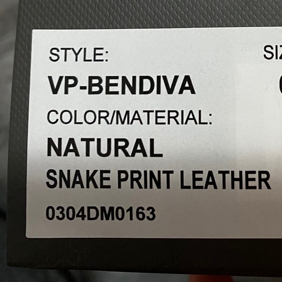 FLASH SALE Vince Camuto Bendiva Snakeprint Heels - Picture 9 of 12